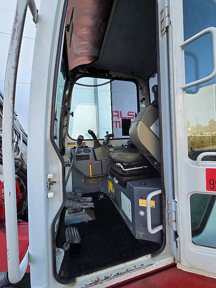 Takeuchi 180FR 8 of 10