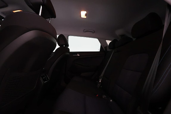 Hyundai Tucson 10 of 16