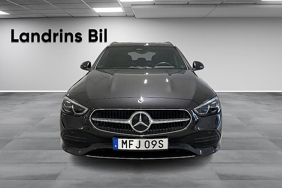Mercedes-Benz C220 d 2 of 14