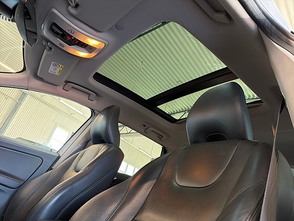 Volvo XC60 18 of 22