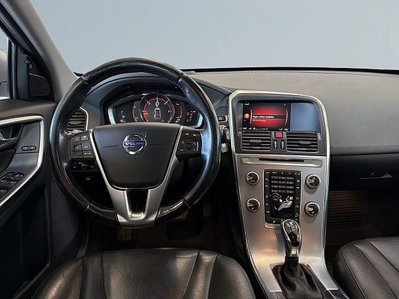 Volvo XC60 8 of 22