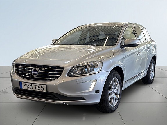 Volvo XC60 16 of 22