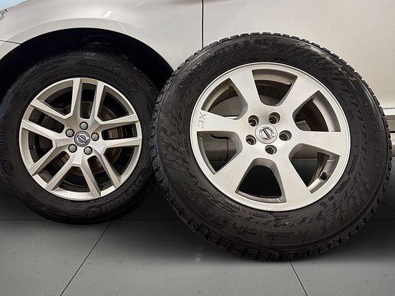 Volvo XC60 14 of 22