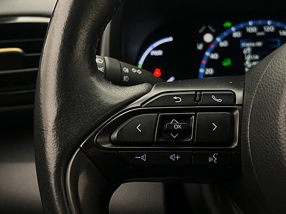 Toyota Yaris Cross 18 of 30