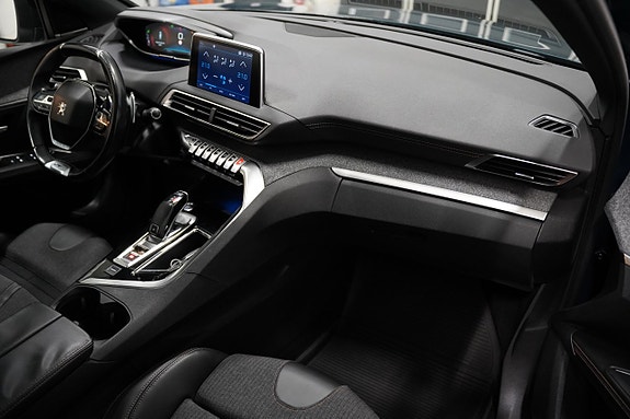 Peugeot 5008 11 of 26
