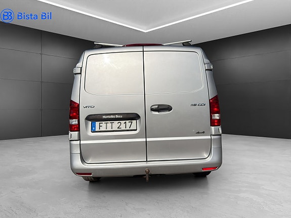 Mercedes-Benz Vito 119 8 of 16