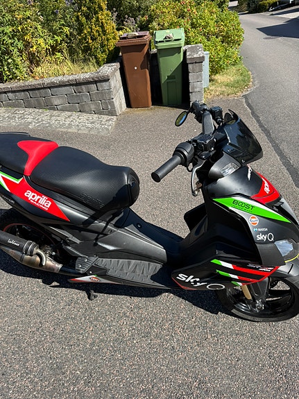 Aprilia SR50r Replica MotoGP 2 of 3