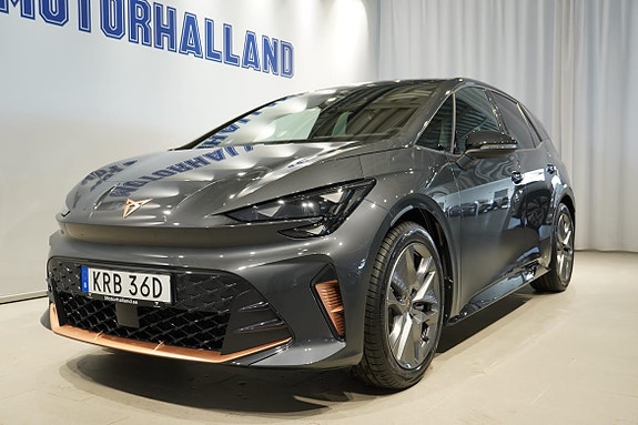 Cupra Born 3 of 11