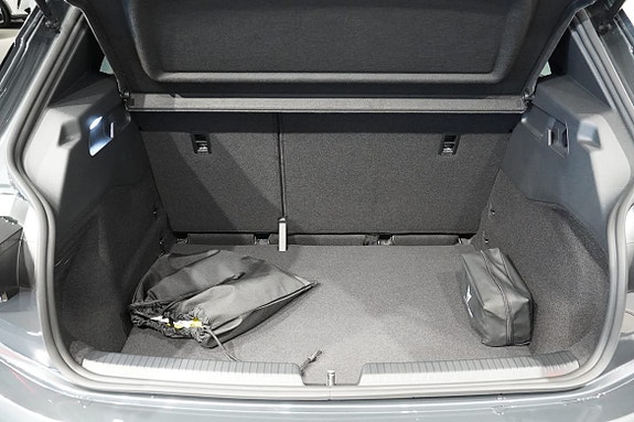 Cupra Born 11 of 11