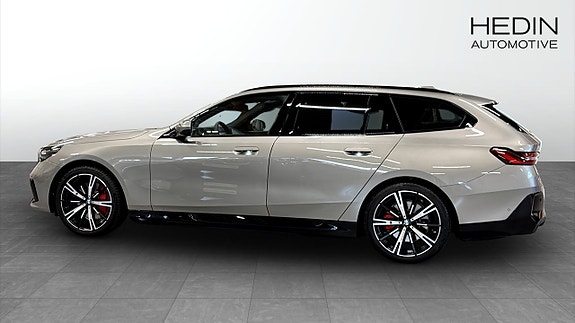BMW i5 6 of 9