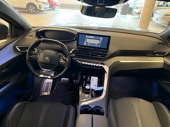 Peugeot 3008 10 of 16