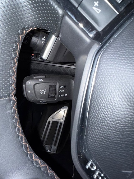 Peugeot 3008 11 of 16