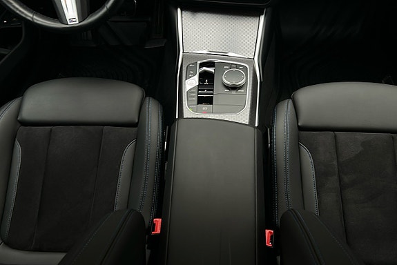 BMW 330e 9 of 25