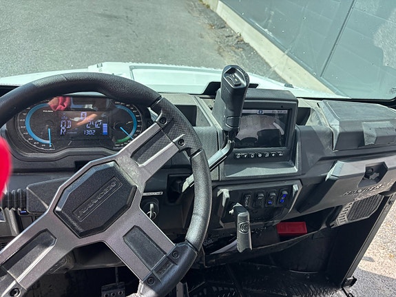 Polaris Ranger Kinectic ultimate - Demo 4 of 6