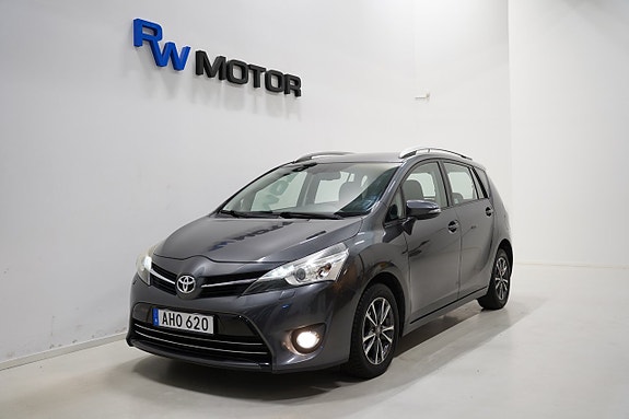 Toyota Verso 2 of 19