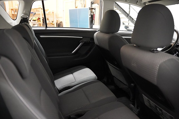 Toyota Verso 17 of 19