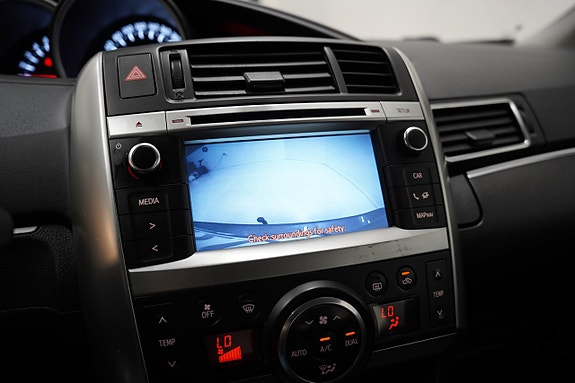 Toyota Verso 14 of 19