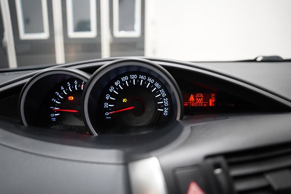 Toyota Verso 11 of 19
