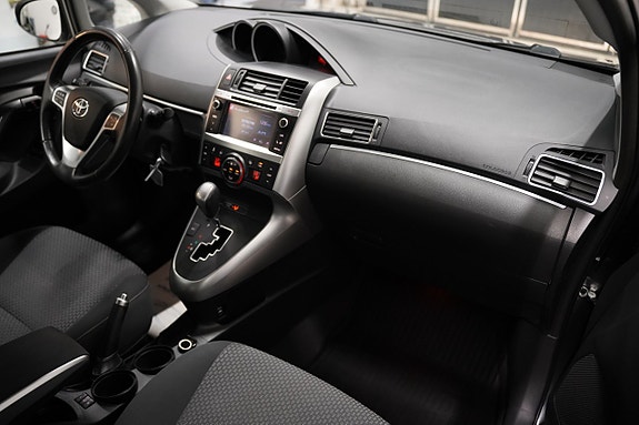 Toyota Verso 8 of 19