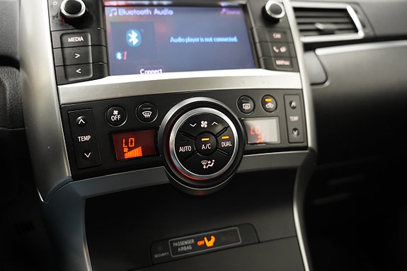 Toyota Verso 13 of 19