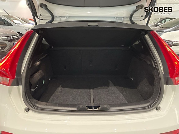Volvo V40 Cross Country 15 of 18