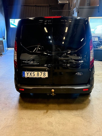 Ford Transit Connect 8 of 16