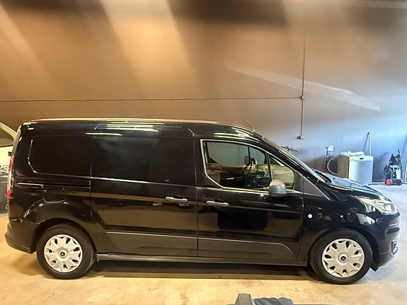 Ford Transit Connect 6 of 16