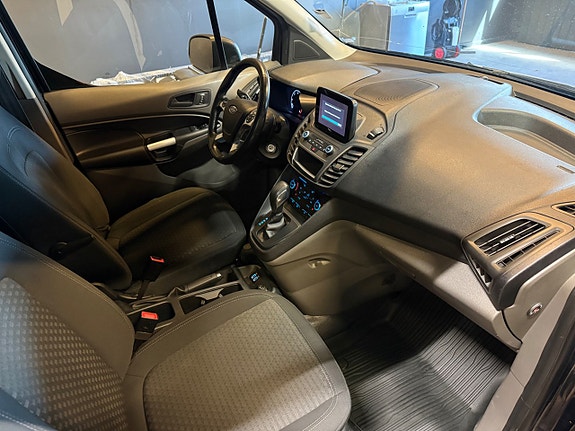 Ford Transit Connect 14 of 16