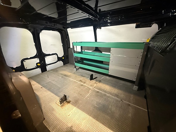 Ford Transit Connect 16 of 16