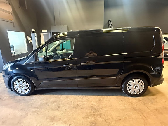 Ford Transit Connect 9 of 16