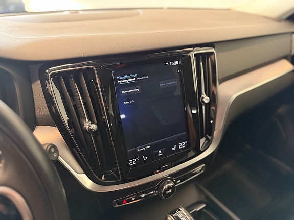 Volvo V60 Cross Country 14 of 20