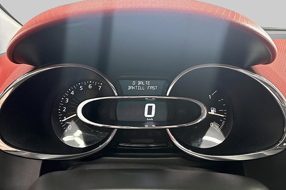 Renault Clio 12 of 16