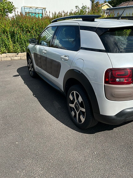 Citroen C4 Cactus 2 of 10