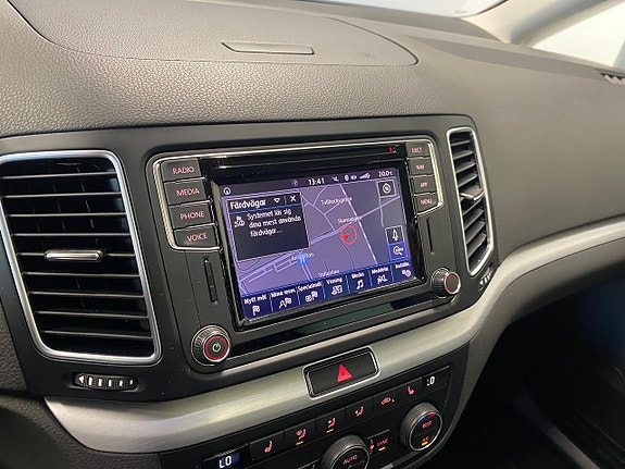 Volkswagen Sharan 21 of 25