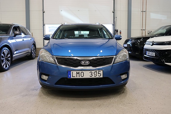 Kia Ceed 2 of 19