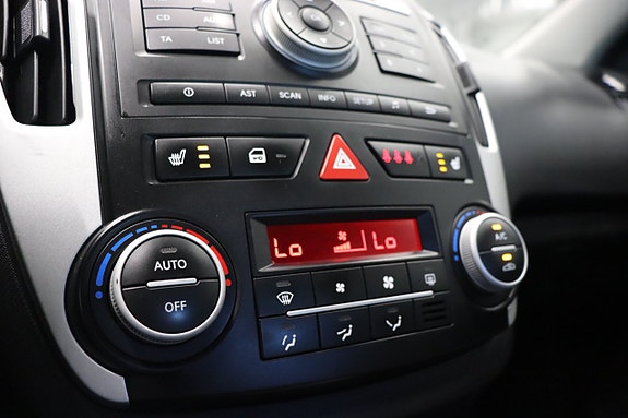 Kia Ceed 13 of 19