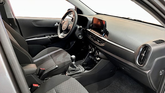 Kia Picanto 3 of 9