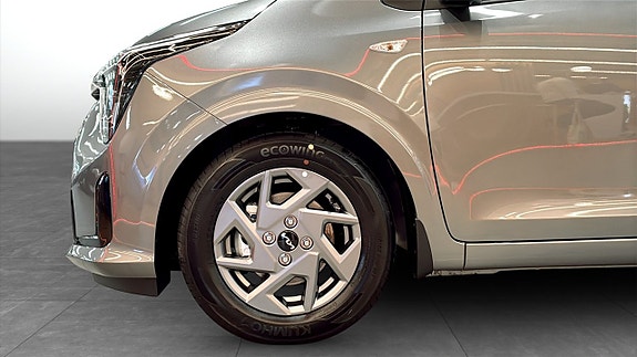 Kia Picanto 9 of 9