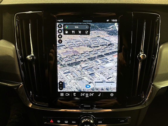 Volvo V90 Cross Country 11 of 14