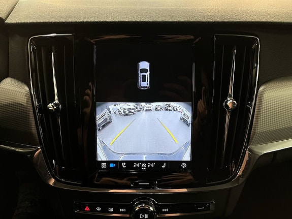 Volvo V90 Cross Country 13 of 14