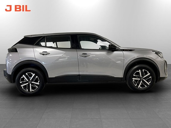 Peugeot 2008 15 of 17