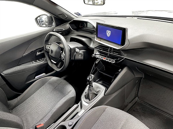 Peugeot 2008 13 of 17