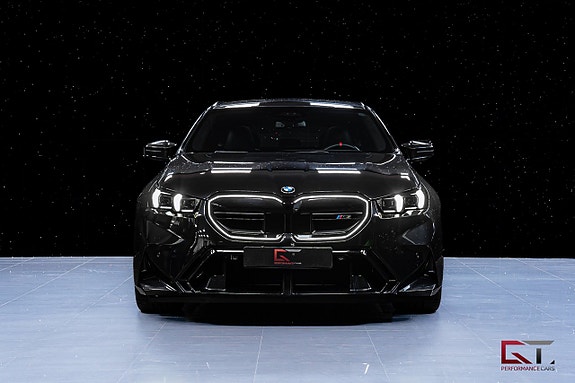 BMW M5 3 of 24