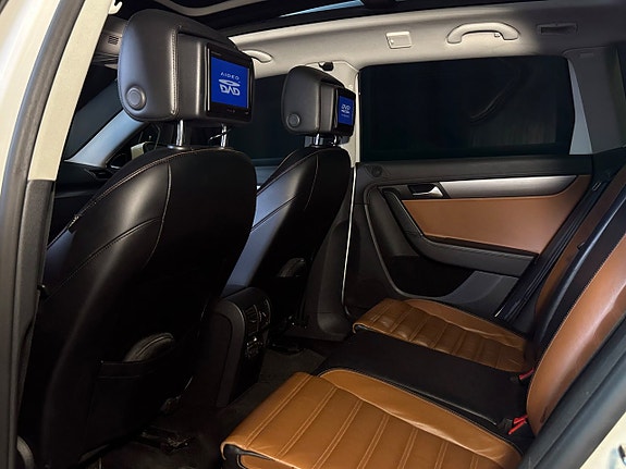 Volkswagen Passat 9 of 25