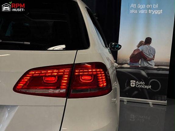 Volkswagen Passat 7 of 25