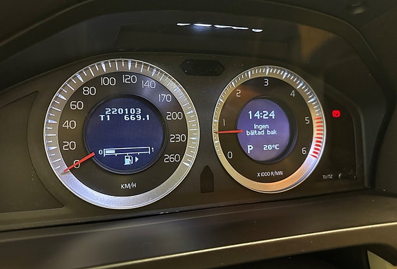 Volvo V60 18 of 29