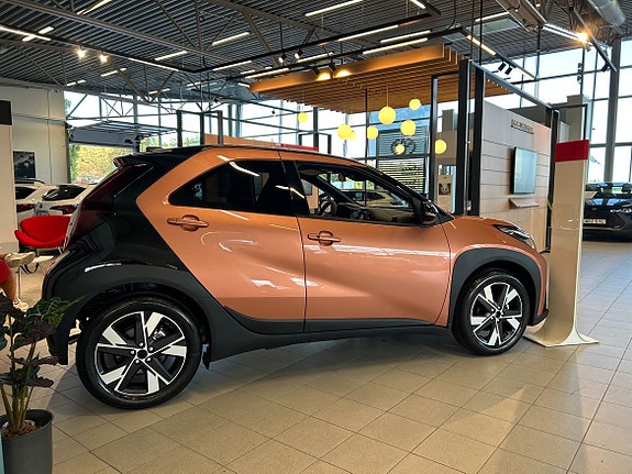 Toyota Aygo X 2 of 4