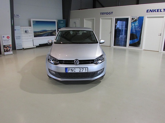 Volkswagen Polo 2 of 15