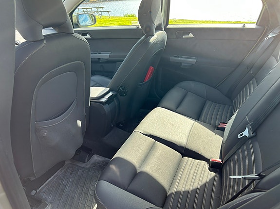 Volvo S40 7 of 7