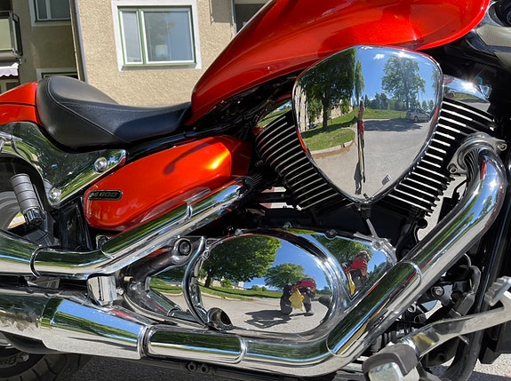Suzuki VZ800 Intruder 4 of 5